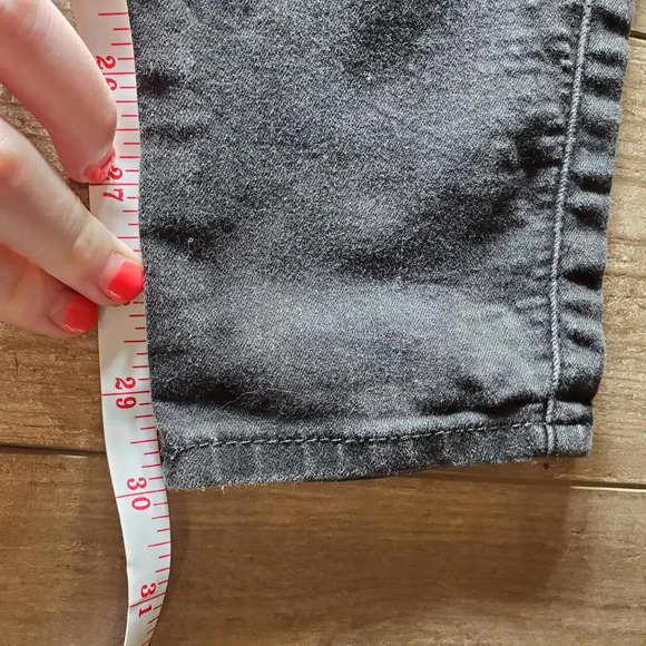 GUESS Los Angeles Power Curvy Mid Jean Size 25 Black NWOT - Picture 12 of 12